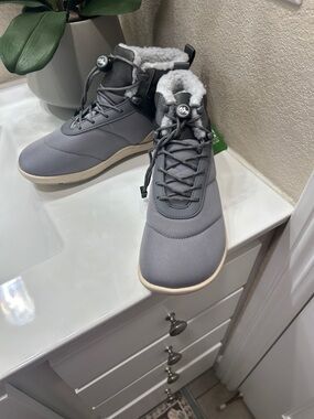 Hike footwear boots, unisex and Brand new Gray boots